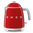 Smeg KLF05RDEU mini rychlovarná konvice, 0,8 l / 3 šálky, 1400 W, styl 50. let, červená